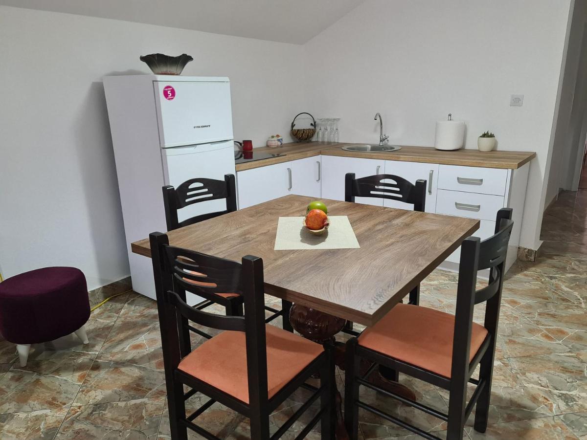 Js Apartmani Nikšić Εξωτερικό φωτογραφία