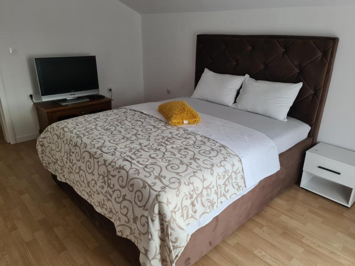 Js Apartmani Nikšić Εξωτερικό φωτογραφία