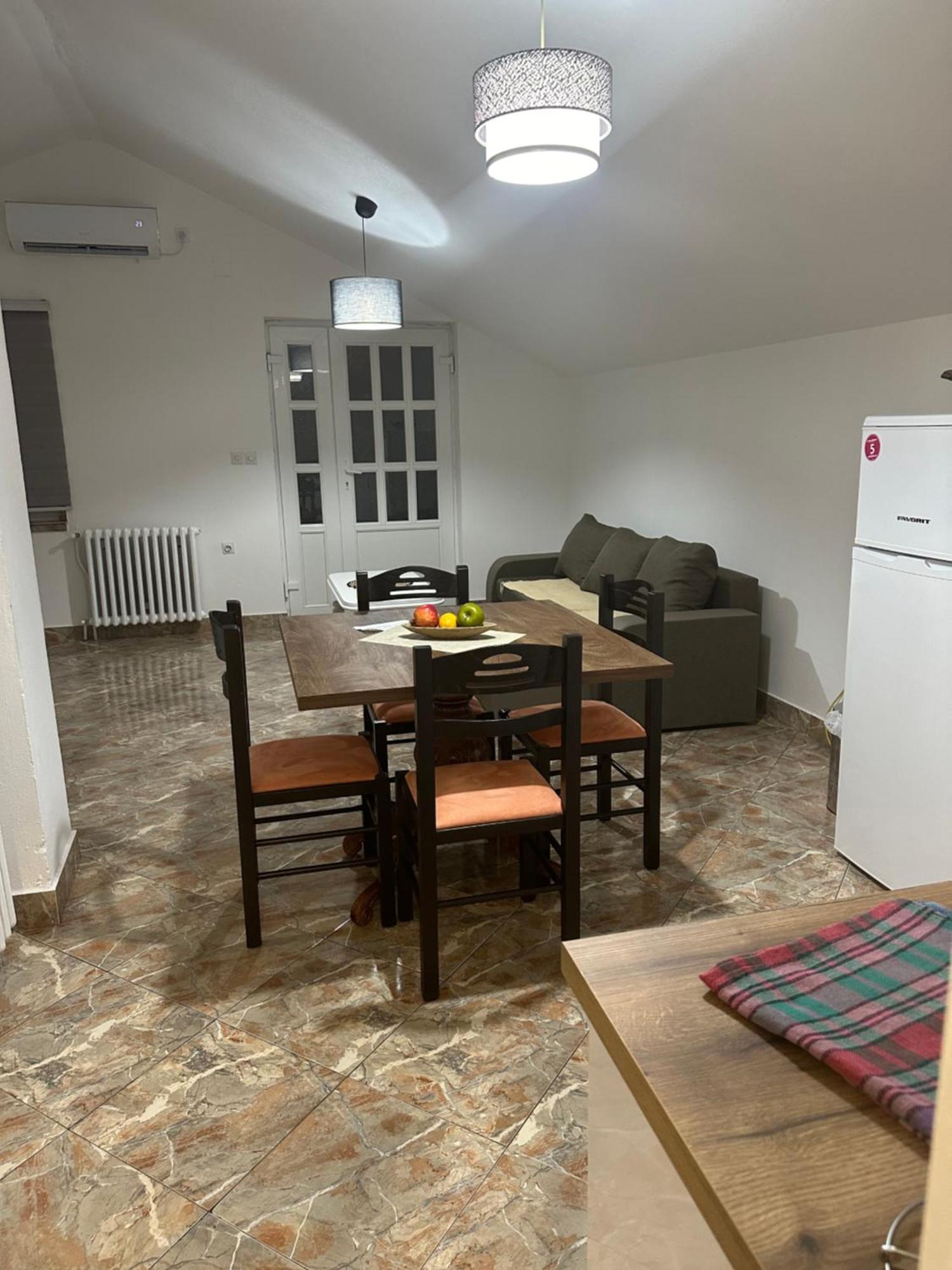 Js Apartmani Nikšić Εξωτερικό φωτογραφία